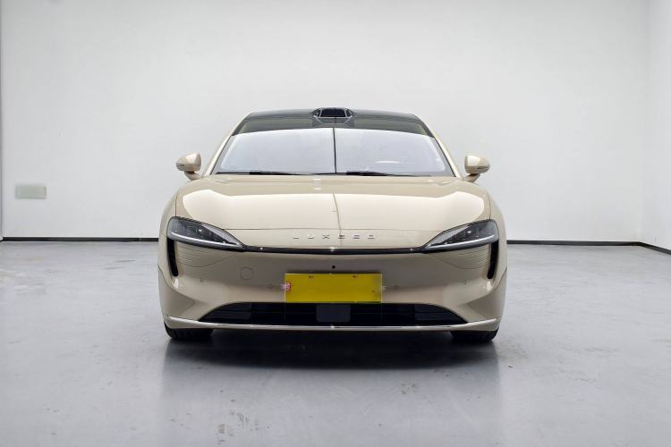 Used Hima Luxeed S7 2025 855 km Max Exterior 5