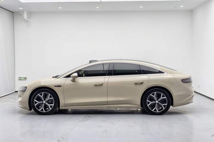 Used Hima Luxeed S7 2025 855 km Max Exterior 7