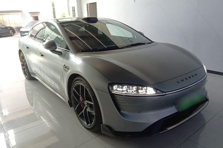 Used Hima Luxeed S7 2025 703km Ultra Sport Edition Front Right 45 Deg