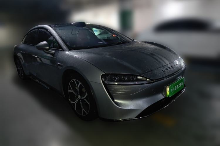 Used Hima Luxeed S7 2025 705 km Max Front Right 45 Deg
