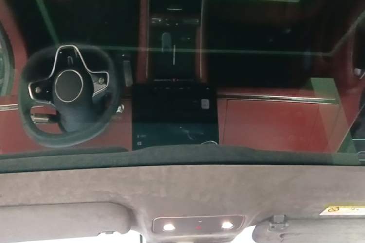 Used Hima Luxeed S7 2025 703km Ultra Sport Edition Headliner