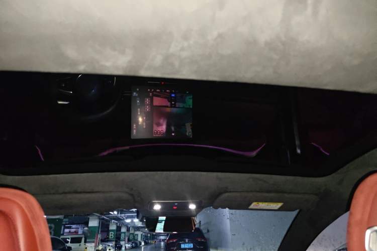 Used Hima Luxeed S7 2025 705 km Max Headliner