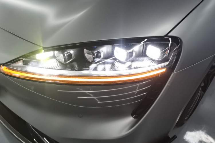 Used Hima Luxeed S7 2025 703km Ultra Sport Edition Left Front Headlight