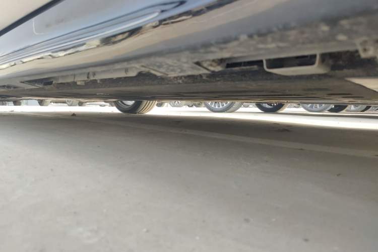Used Hima Luxeed S7 2025 703km Ultra Sport Edition Left Side Sill