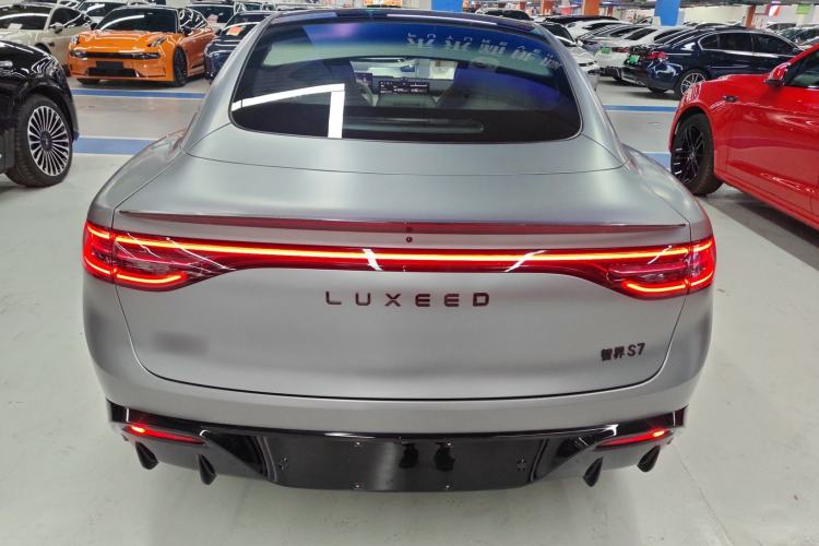 Used Hima Luxeed S7 2025 705 km Max Rear