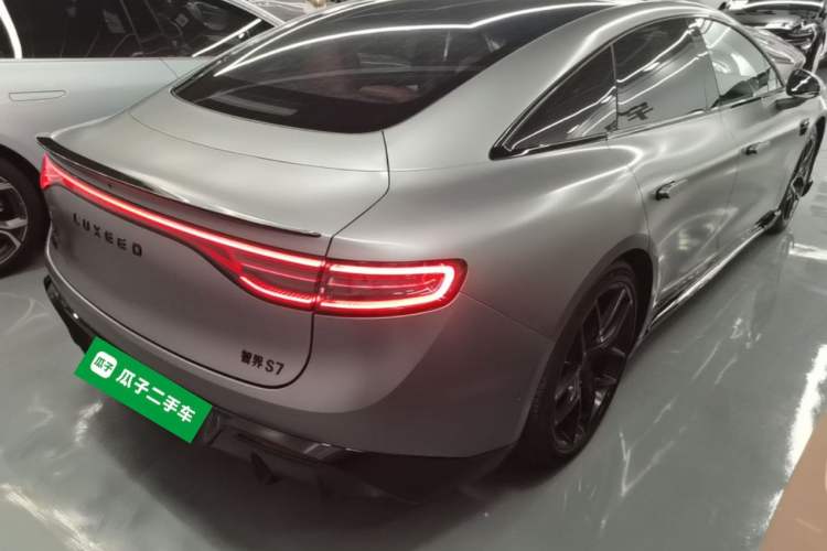 Used Hima Luxeed S7 2025 703km Ultra Sport Edition Rear Right 45 Deg
