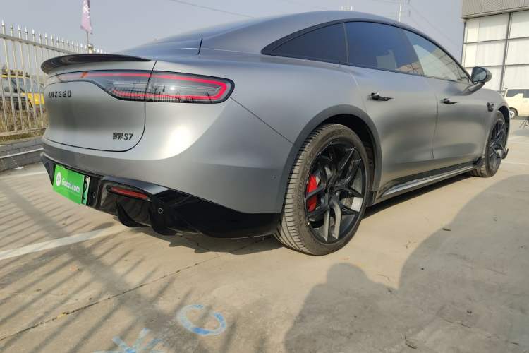 Used Hima Luxeed S7 2025 703km Ultra Sport Edition Rear Right 45 Deg