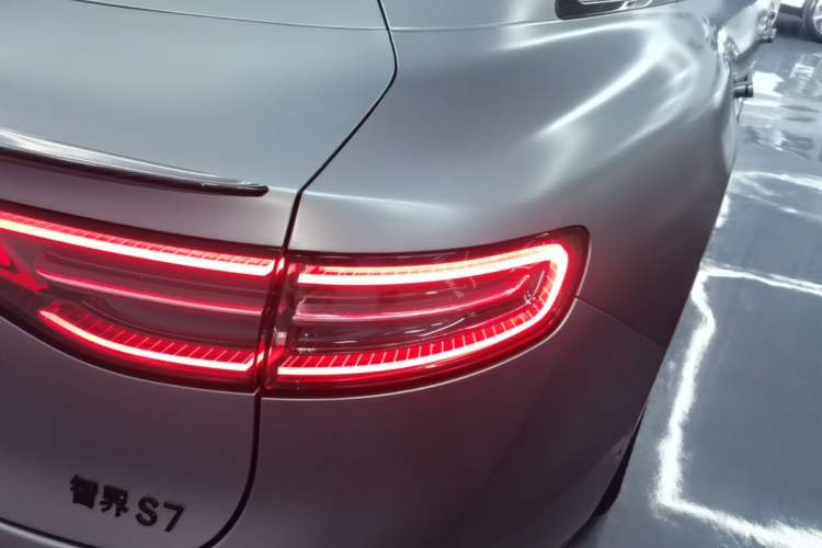 Used Hima Luxeed S7 2025 703km Ultra Sport Edition Right Rear Taillight