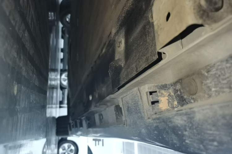 Used Hima Luxeed S7 2025 703km Ultra Sport Edition Right Side Sill