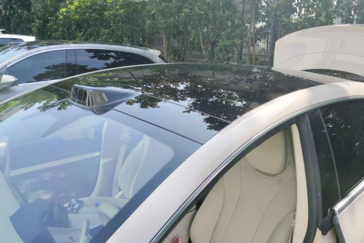 Used Hima Luxeed S7 2025 855 km Max Roof