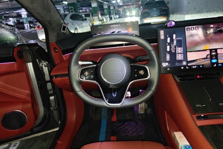 Used Hima Luxeed S7 2025 705 km Max Steering Wheel