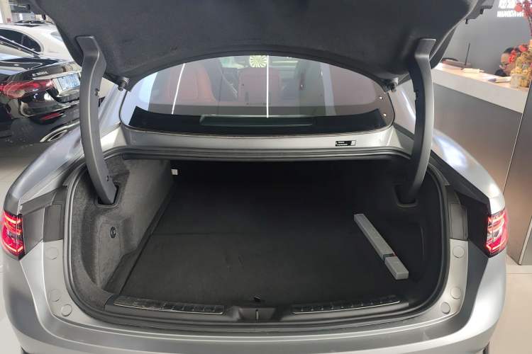 Used Hima Luxeed S7 2025 703km Ultra Sport Edition Trunk