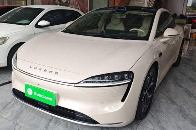 Used Hima Luxeed S7 2025 855 km Max