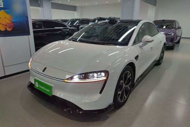 Used Hima Luxeed S7 2025 705 km Pro