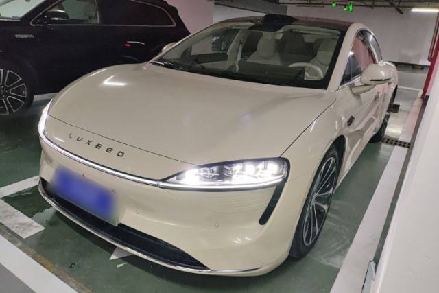 Used Hima Luxeed S7 2025 855 km Max