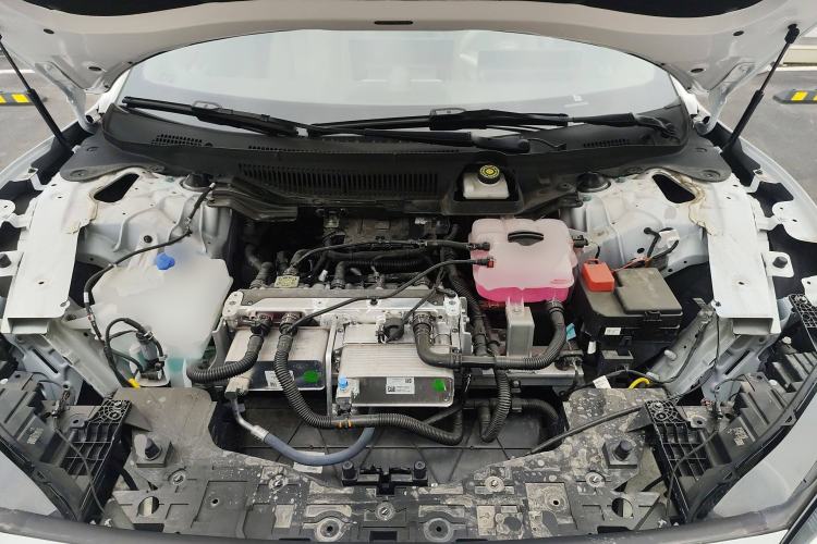 Used Hima Luxeed S7 2025 855 km Max Engine Bay