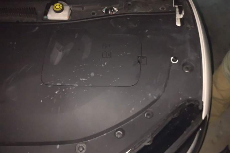 Used Hima Luxeed S7 2025 705 km Pro Engine Bay Left