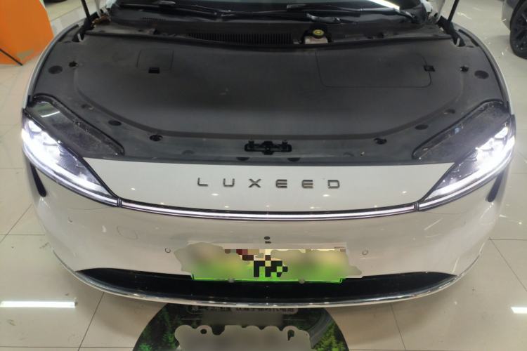 Used Hima Luxeed S7 2025 705 km Pro Engine Bay
