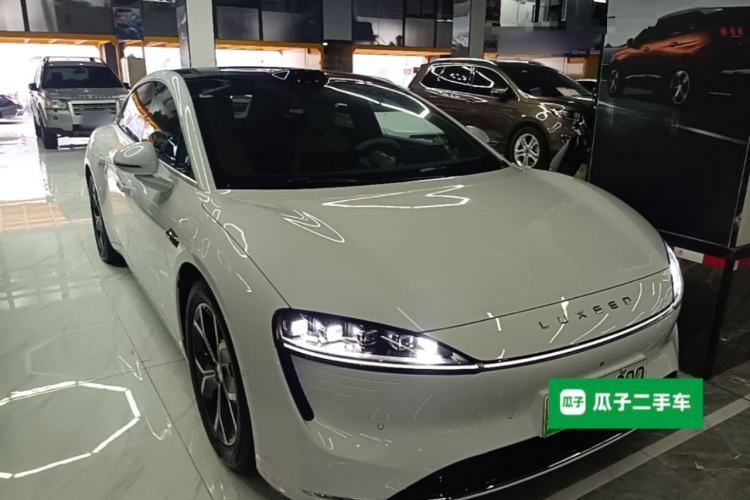 Used Hima Luxeed S7 2025 855 km Max Exterior 1
