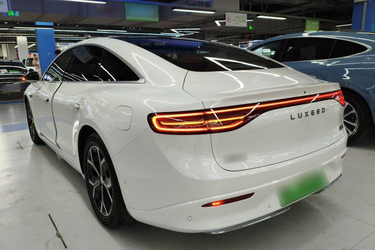 Used Hima Luxeed S7 2025 855 km Max Exterior 2