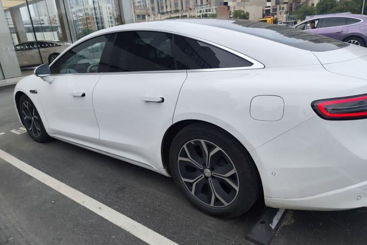 Used Hima Luxeed S7 2025 855 km Max Exterior 3