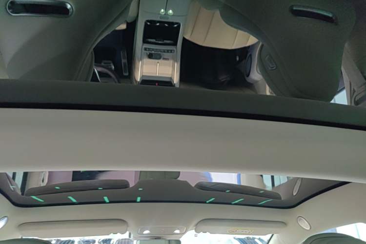 Used Hima Luxeed S7 2025 705 km Pro Headliner