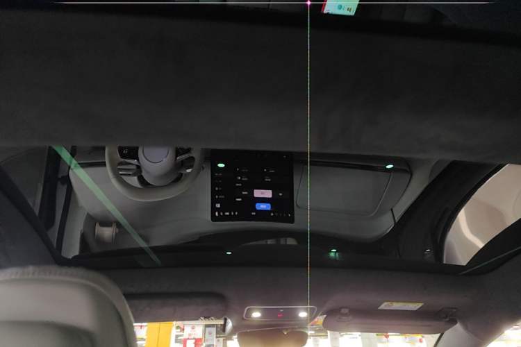 Used Hima Luxeed S7 2025 855 km Max Headliner