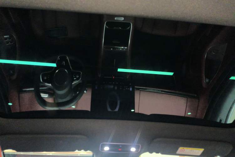Used Hima Luxeed S7 2025 705 km Pro Headliner
