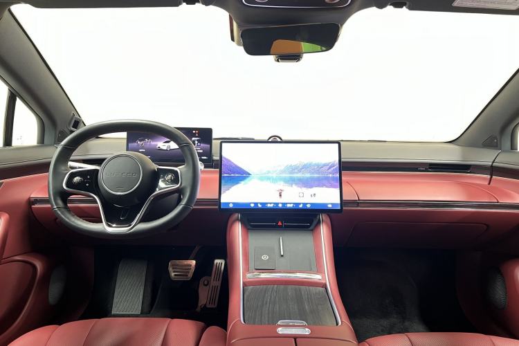Used Hima Luxeed S7 2025 705 km Pro Interior 10