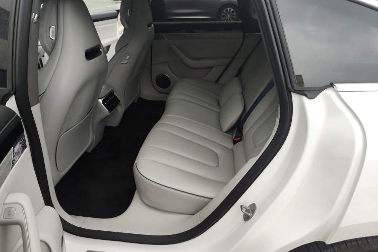 Used Hima Luxeed S7 2025 855 km Max Interior 4