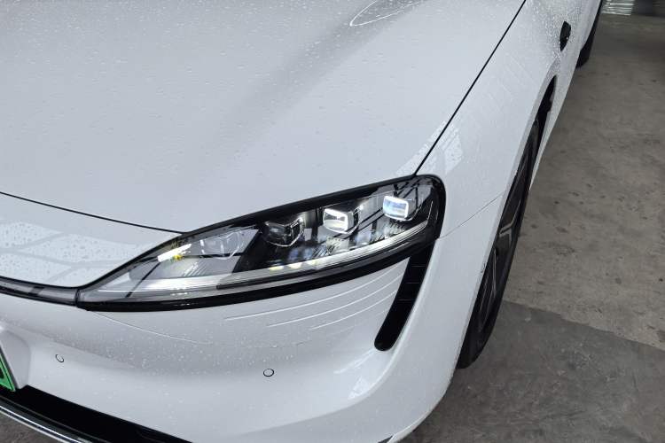 Used Hima Luxeed S7 2025 855 km Max Left Front Headlight