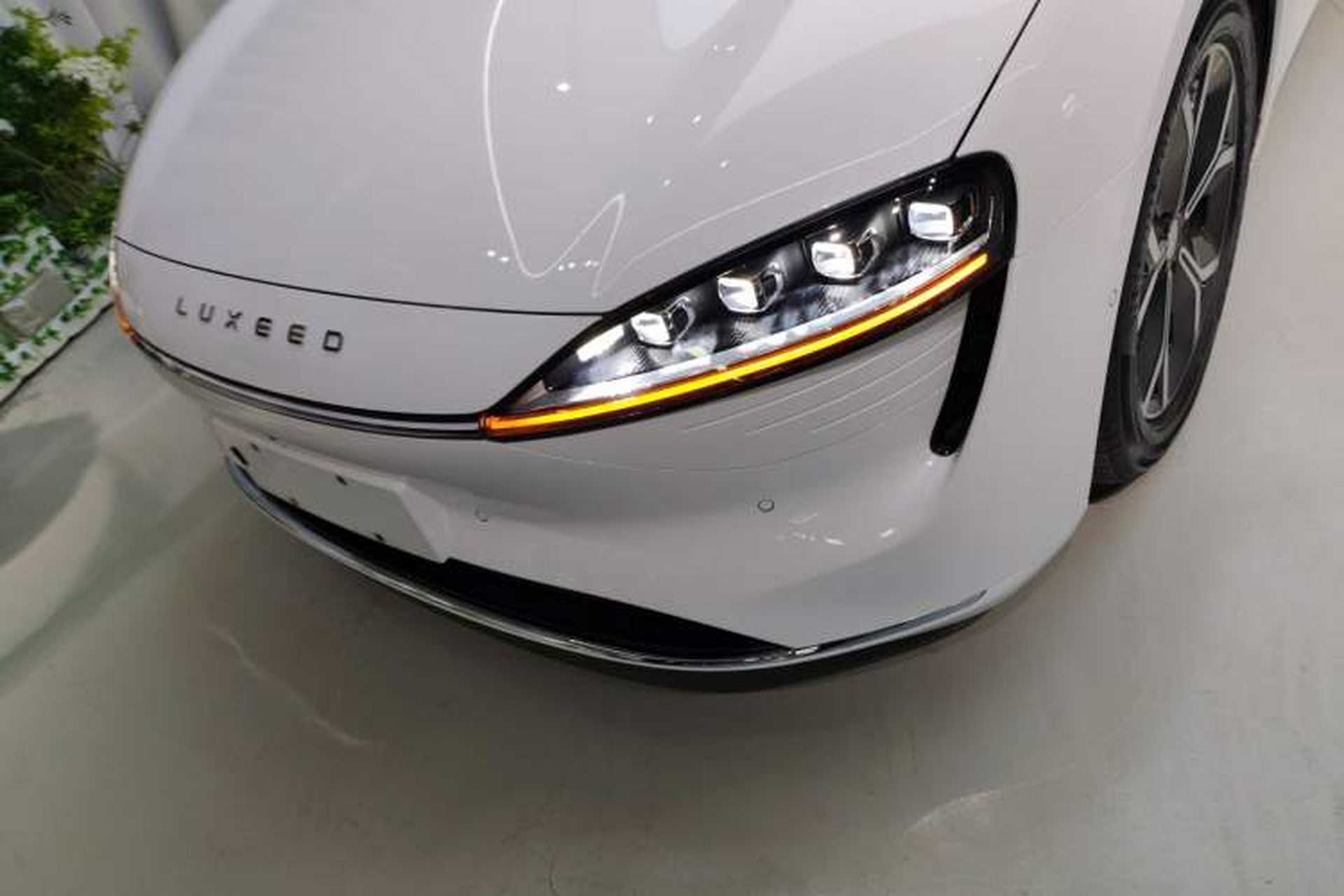Used Hima Luxeed S7 2025 855 km Max Left Front Headlight