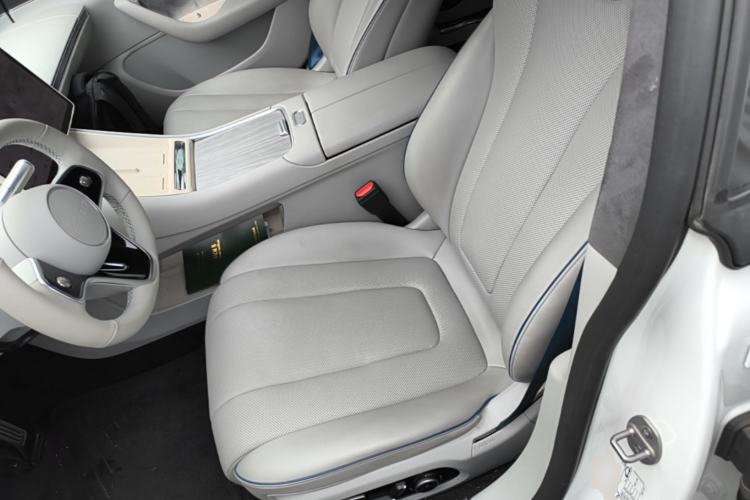 Used Hima Luxeed S7 2025 855 km Max Left Front Seat
