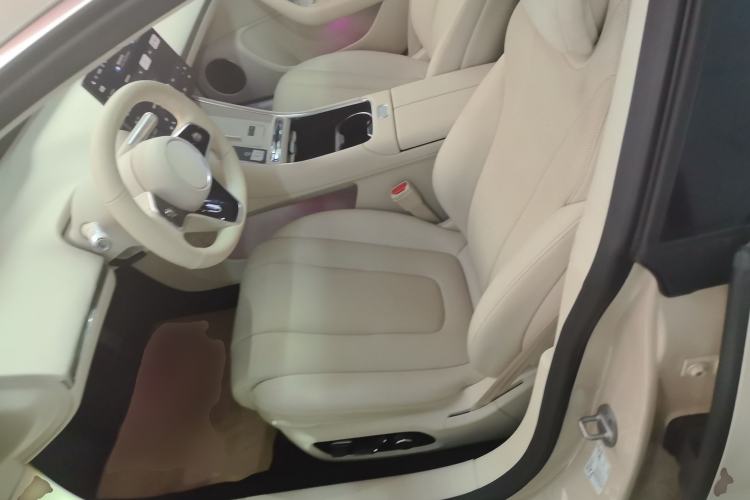 Used Hima Luxeed S7 2025 855 km Max Left Front Seat
