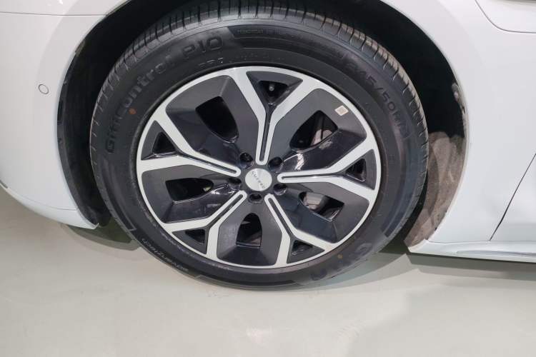 Used Hima Luxeed S7 2025 855 km Max Left Front Wheel Hub