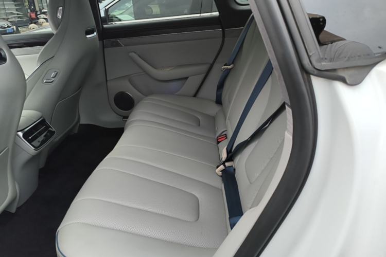 Used Hima Luxeed S7 2025 855 km Max Left Rear Seat