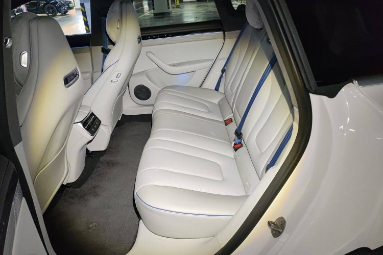 Used Hima Luxeed S7 2025 855 km Max Left Rear Seat