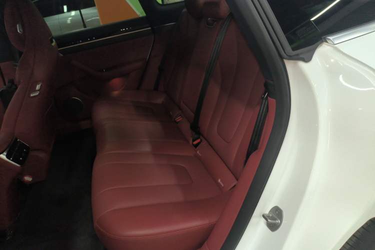Used Hima Luxeed S7 2025 705 km Pro Left Rear Seat