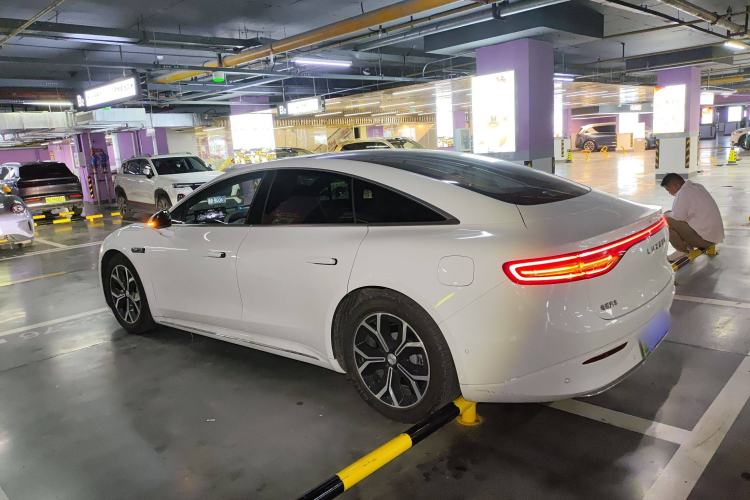 Used Hima Luxeed S7 2025 855 km Max Left Side