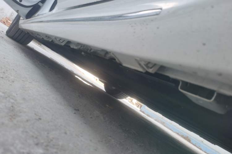 Used Hima Luxeed S7 2025 855 km Max Left Side Sill