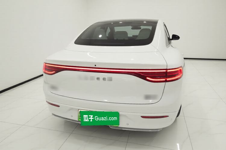 Used Hima Luxeed S7 2025 855 km Max Rear
