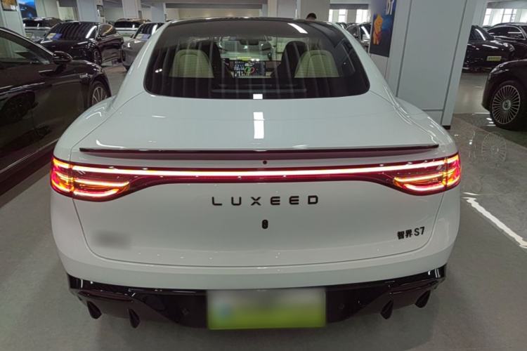 Used Hima Luxeed S7 2025 705 km Pro Rear