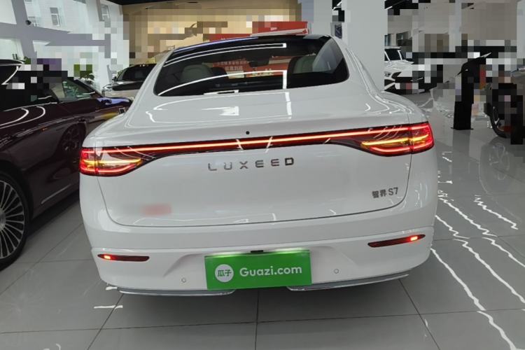 Used Hima Luxeed S7 2025 855 km Max Rear