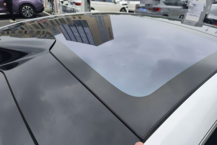 Used Hima Luxeed S7 2025 855 km Max Roof
