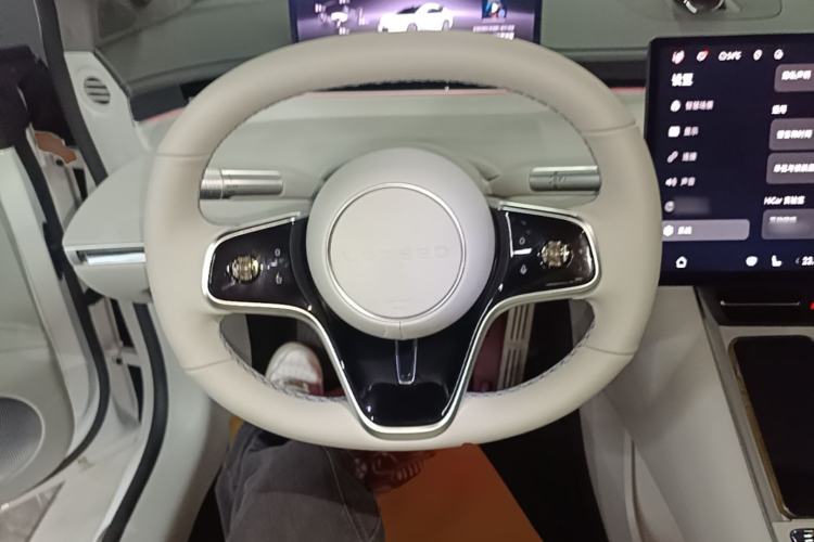 Used Hima Luxeed S7 2025 855 km Max Steering Wheel