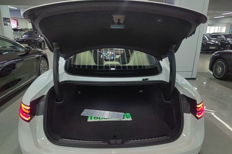 Used Hima Luxeed S7 2025 705 km Pro Trunk