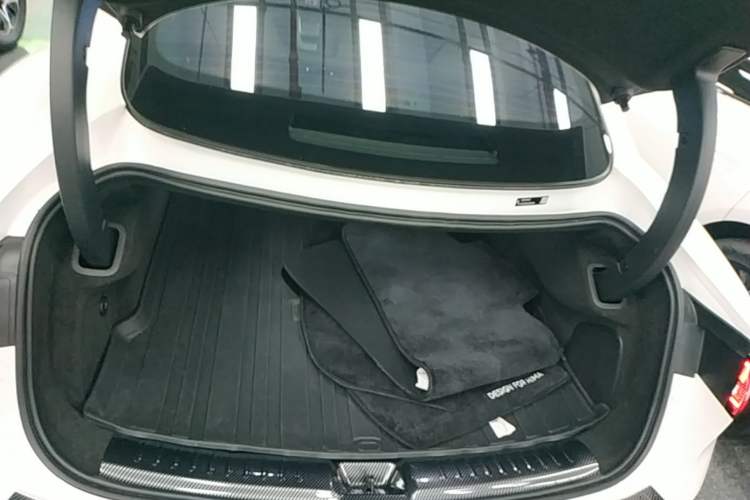 Used Hima Luxeed S7 2025 855 km Max Trunk