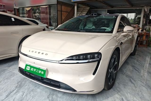Used Hima Luxeed S7 2025 855 km Max
