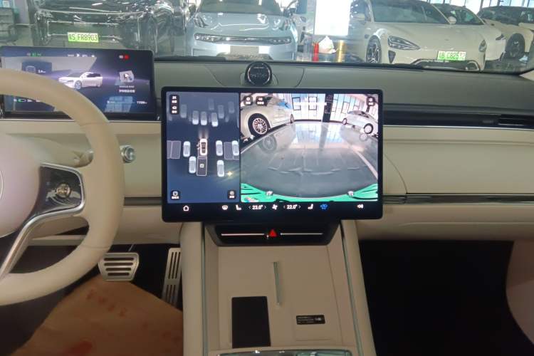 Used Hima Luxeed S7 2025 855 km Max Audio And AC Panel
