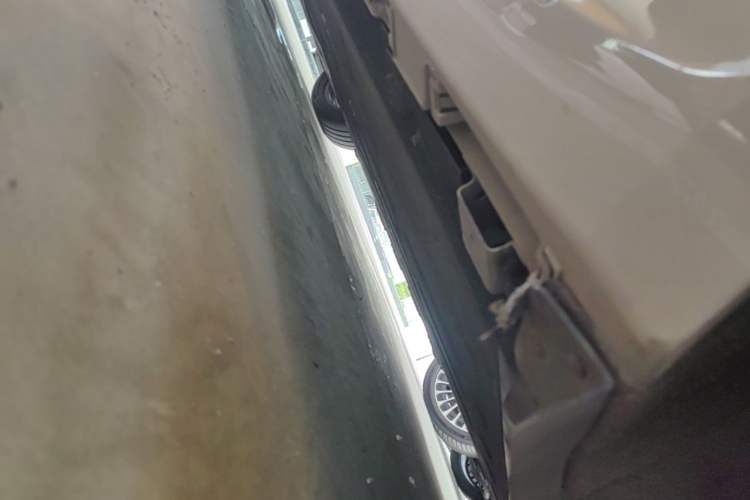 Used Hima Luxeed S7 2025 855 km Max Chassis Rear Left